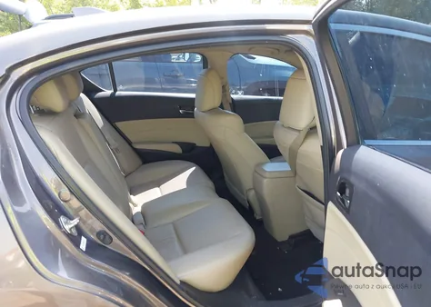 2013 Acura Ilx 2.0L z USA, uszkodzony, nr VIN 19VDE1F53DE006702